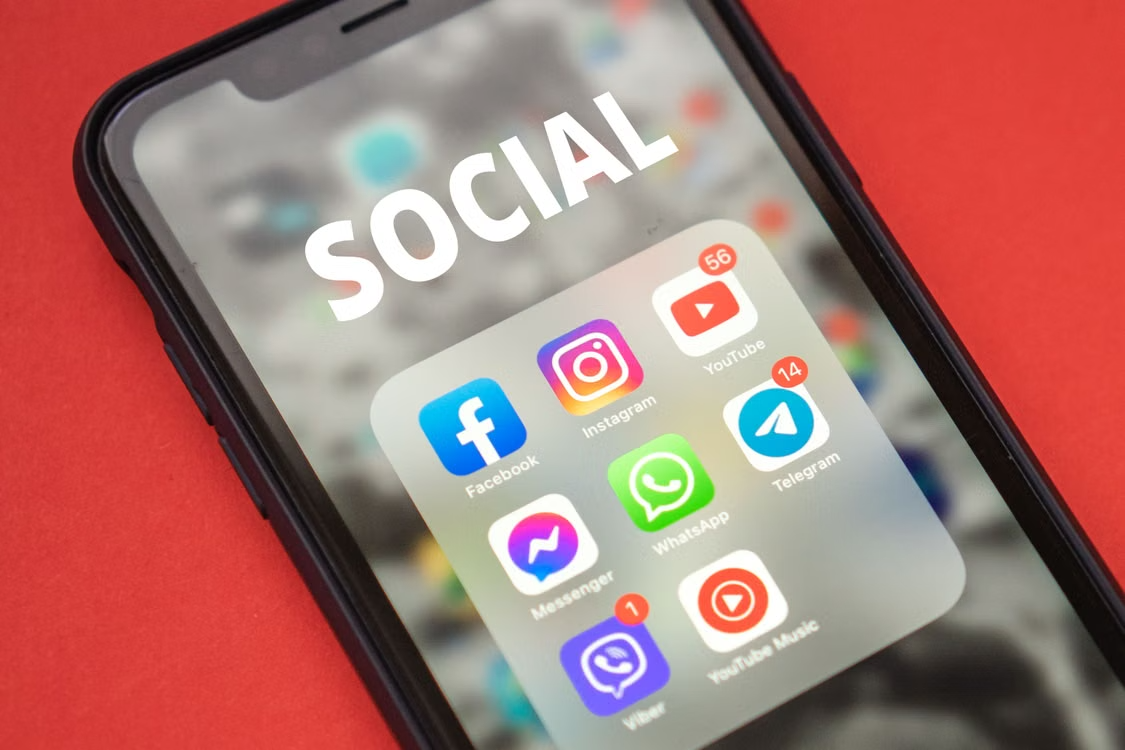 A smartphone screen displaying several social media app icons.